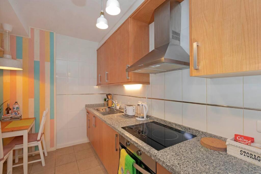 Lovely Spacious Apartment In ซานอิซิโตร ภายนอก รูปภาพ