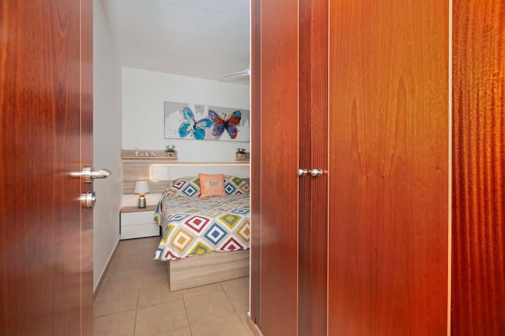 Lovely Spacious Apartment In ซานอิซิโตร ภายนอก รูปภาพ