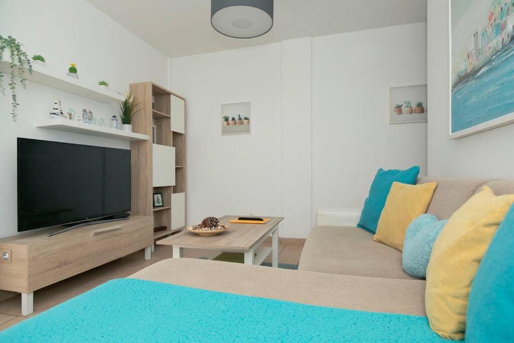 Lovely Spacious Apartment In ซานอิซิโตร ภายนอก รูปภาพ